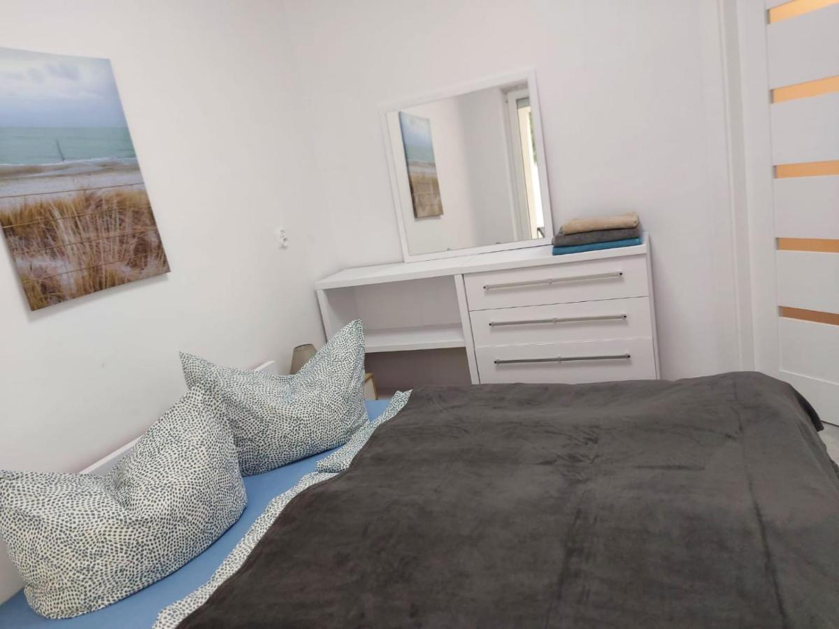 Apartament Z Duzym Tarasem Apartment Swinoujscie Luaran gambar
