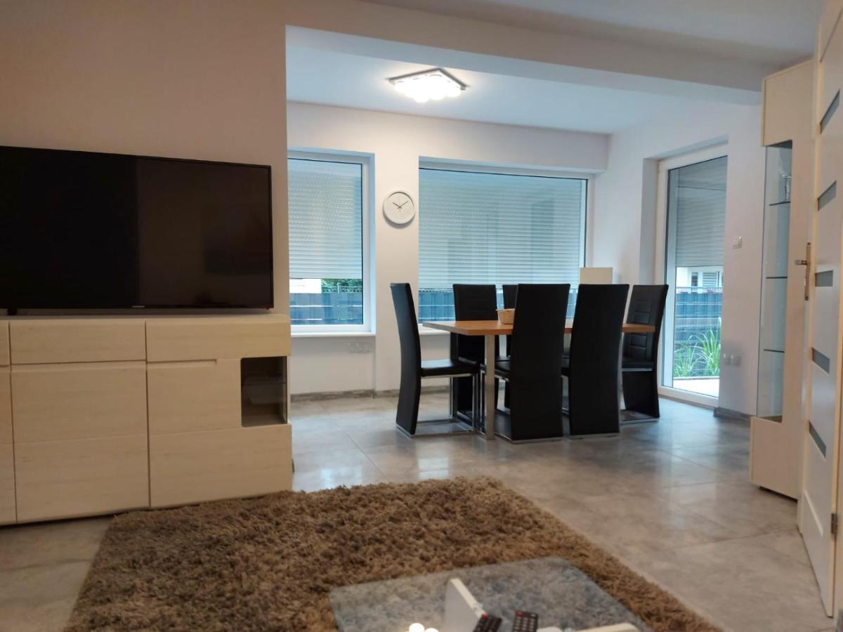 Apartament Z Duzym Tarasem Apartment Swinoujscie Luaran gambar