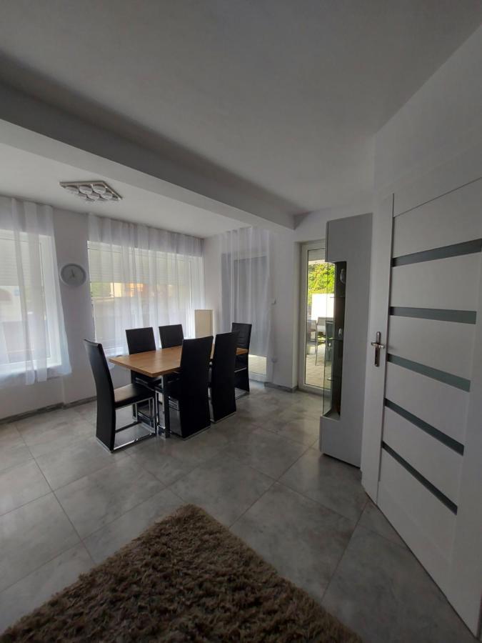 Apartament Z Duzym Tarasem Apartment Swinoujscie Bilik gambar